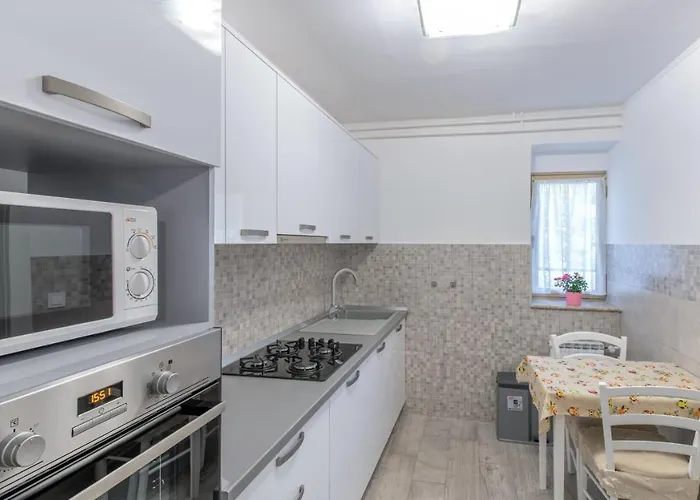 Apartment Erin By Rent Istria